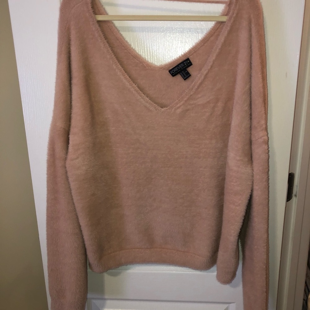 Forever 21 deep V-neck Faux Fur Blush Pink Sweater